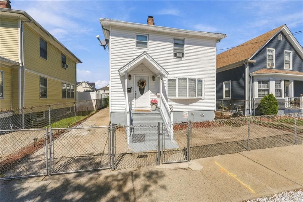 Single Family Residence at 37 Homer Street, Providence, photo 3 of 46