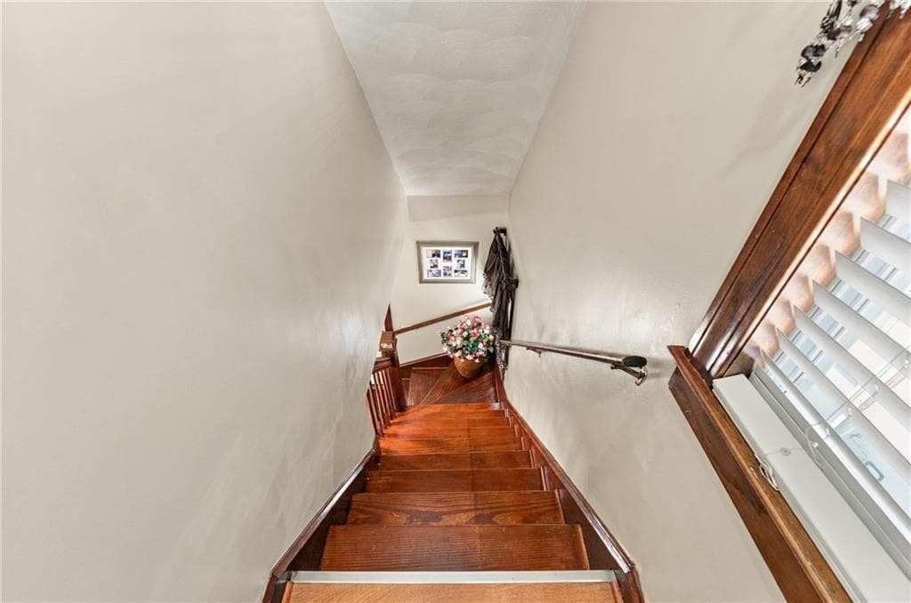 Single Family Residence at 37 Homer Street, Providence, photo 24 of 46