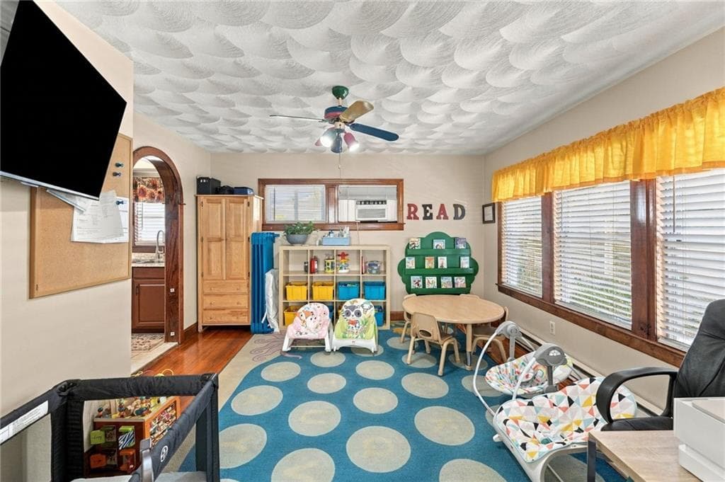 Single Family Residence at 37 Homer Street, Providence, photo 11 of 46