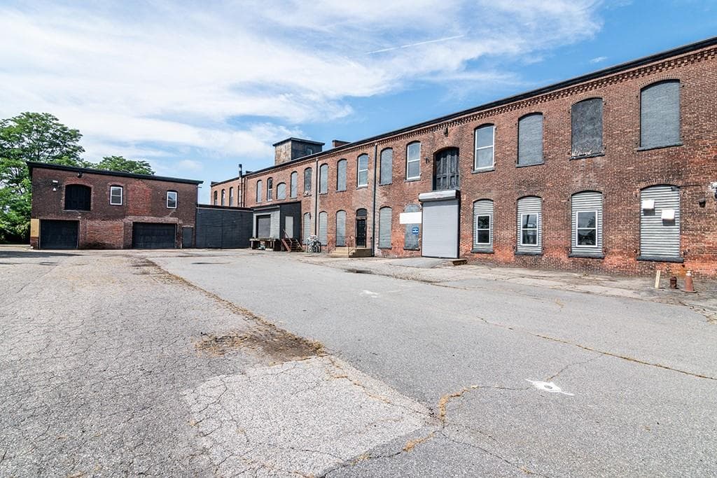Commercial at 248 Pine Street, Pawtucket, photo 9 of 37