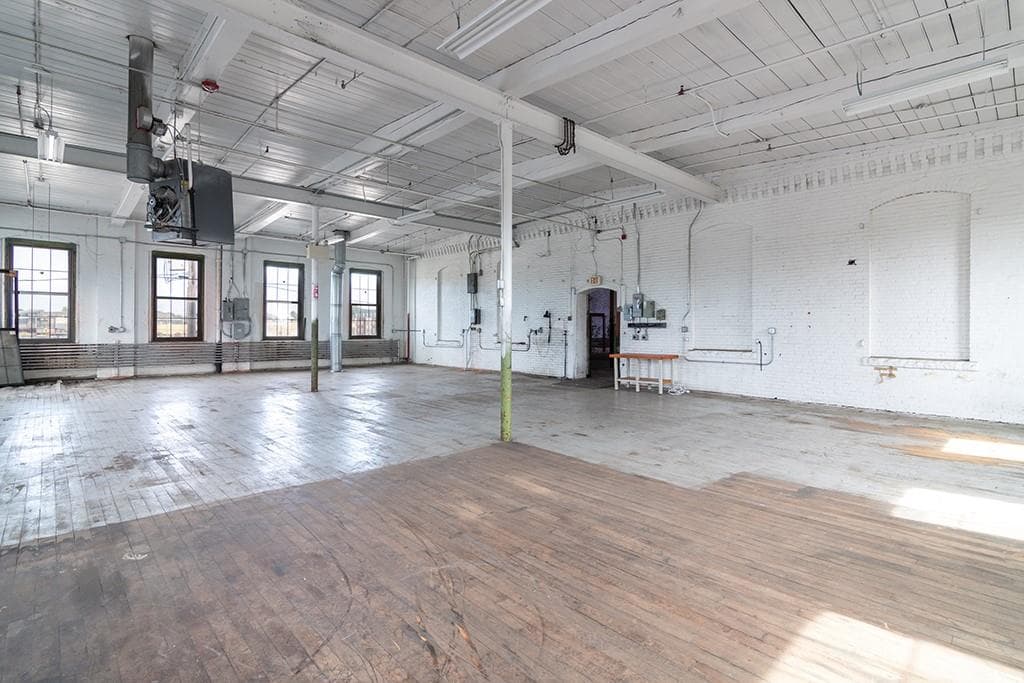 Commercial at 248 Pine Street, Pawtucket, photo 19 of 37