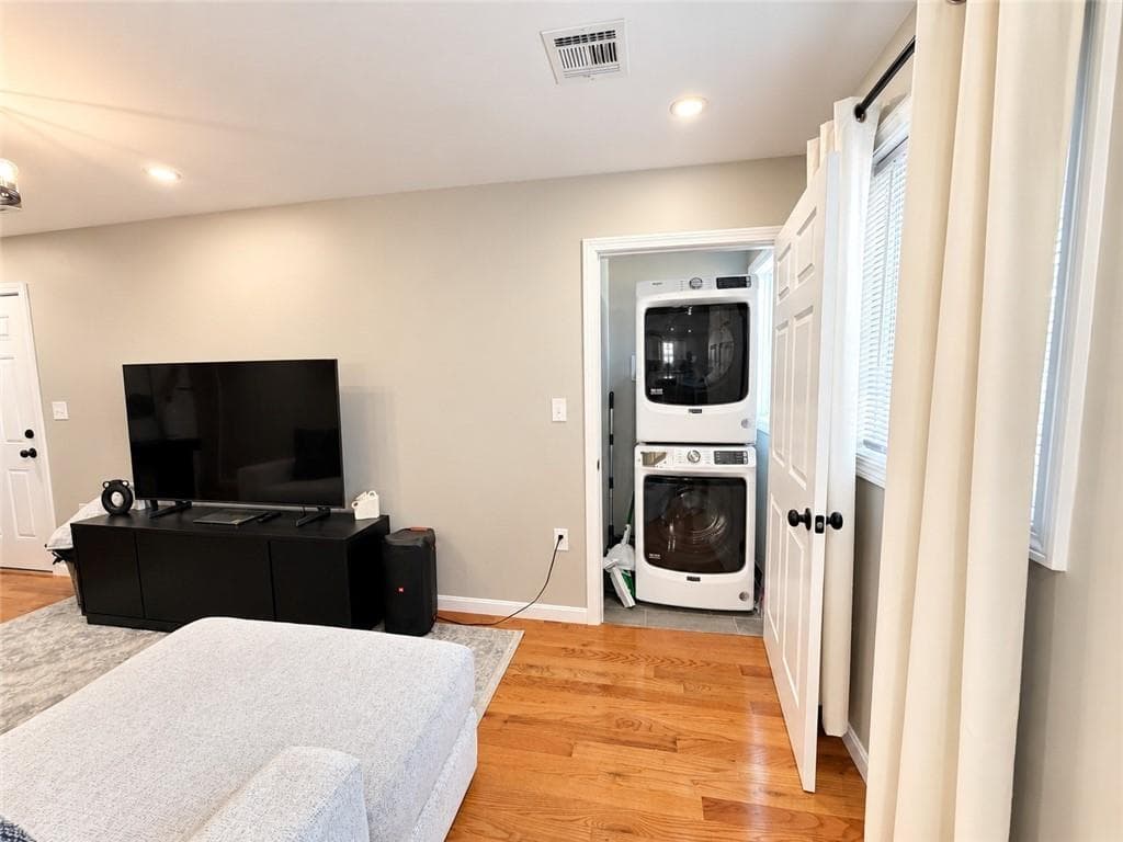 Multi Family at 20 Fairview Street, Providence, photo 6 of 20