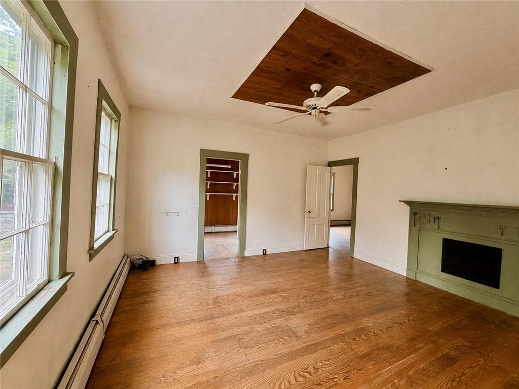 Single Family Residence at 102 Colvintown Road, Coventry, photo 16 of 31