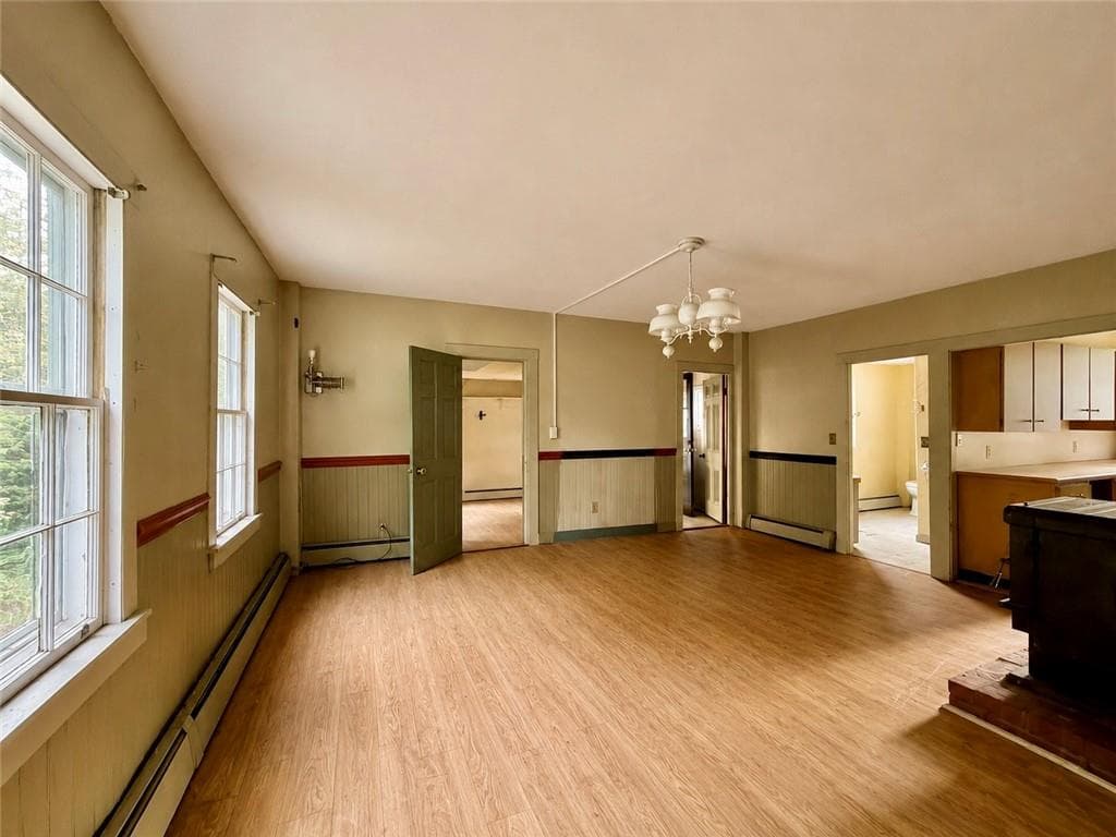 Single Family Residence at 102 Colvintown Road, Coventry, photo 3 of 31