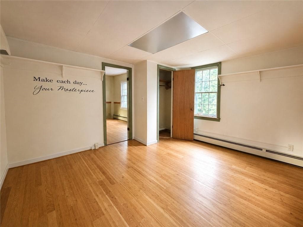 Single Family Residence at 102 Colvintown Road, Coventry, photo 5 of 31