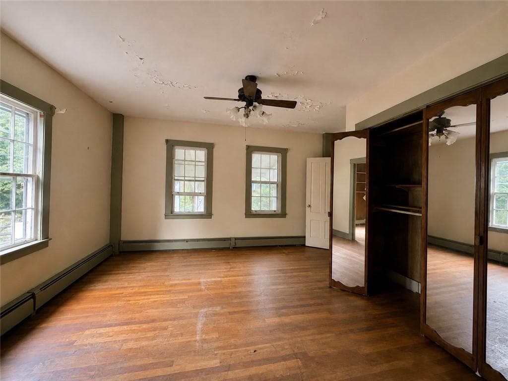 Single Family Residence at 102 Colvintown Road, Coventry, photo 15 of 31