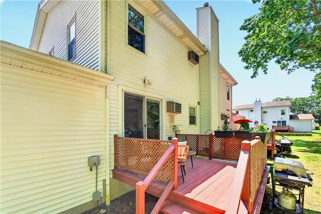 Condominium at 143 Oak Park Drive, North Providence, photo 29 of 33