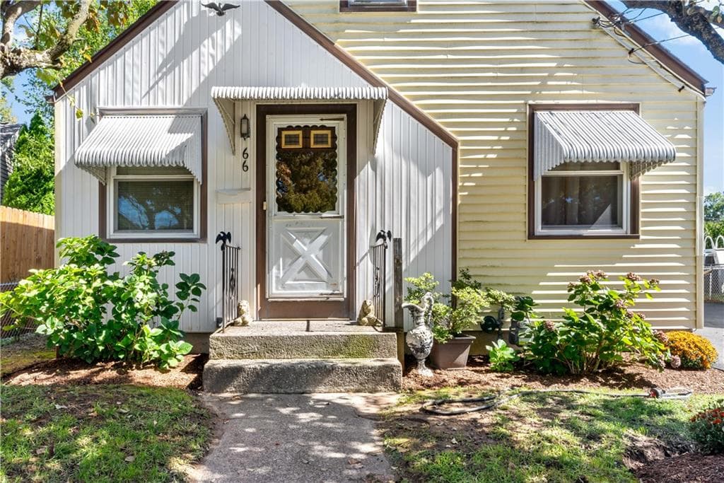 66 LARCHMERE Drive