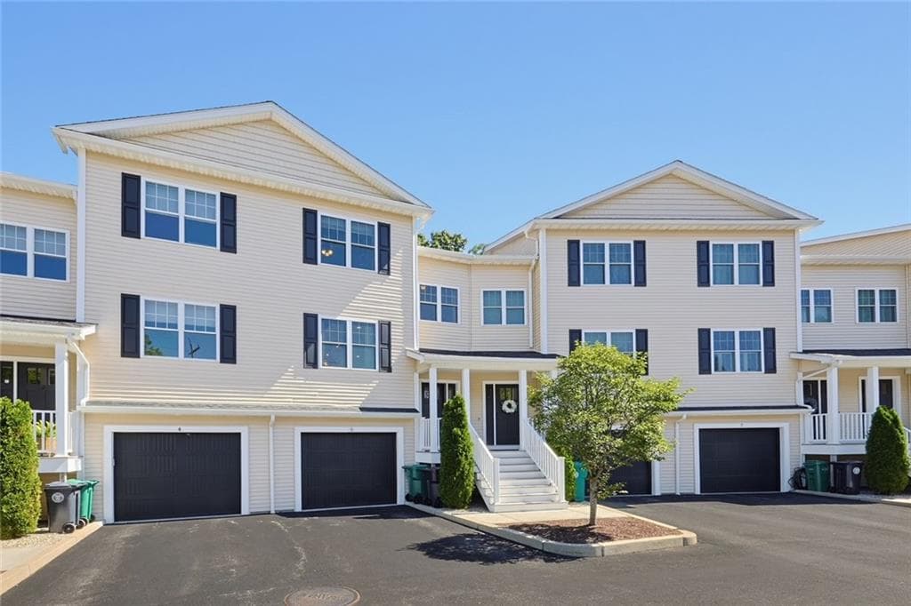 Condominium at 3800 Post Road UNIT 5, Warwick, photo 2 of 27
