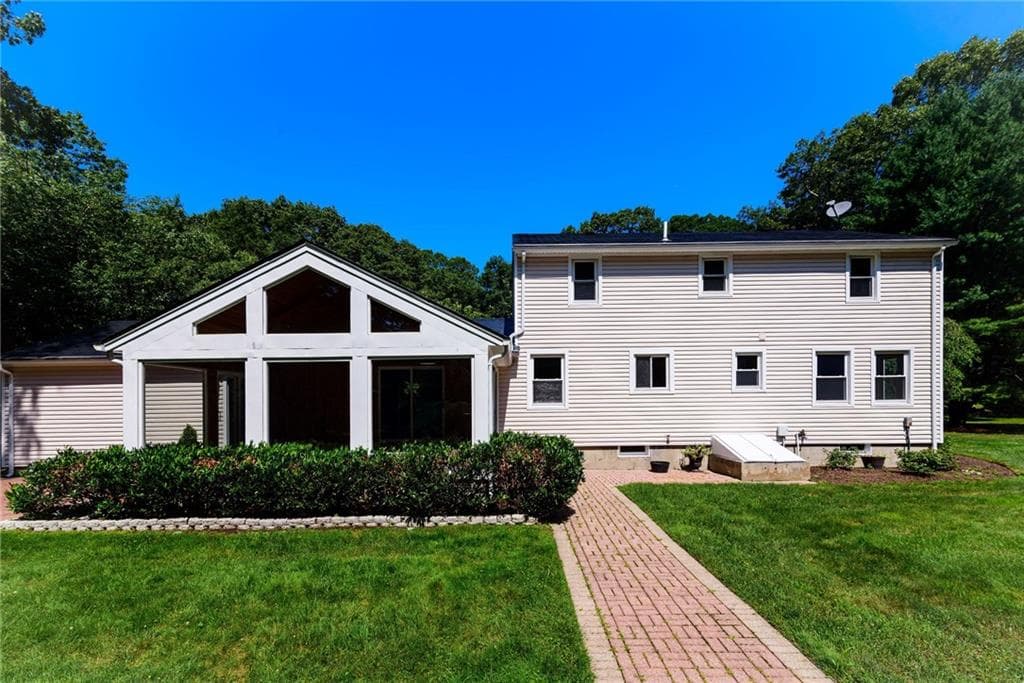 Single Family Residence at 680 Fletcher Road, North Kingstown, photo 3 of 50