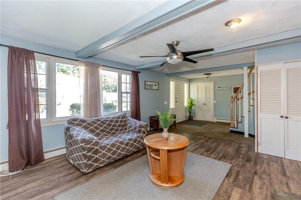 Single Family Residence at 104 Meadow Road, North Providence, photo 9 of 50