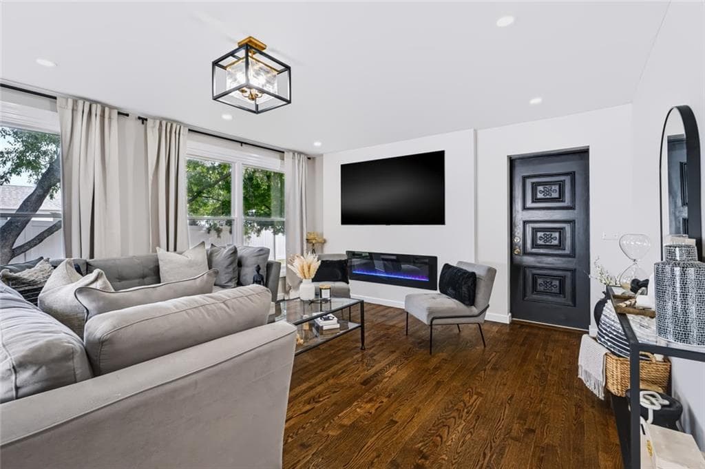 Single Family Residence at 27 Kalmer Road, Warwick, photo 14 of 40