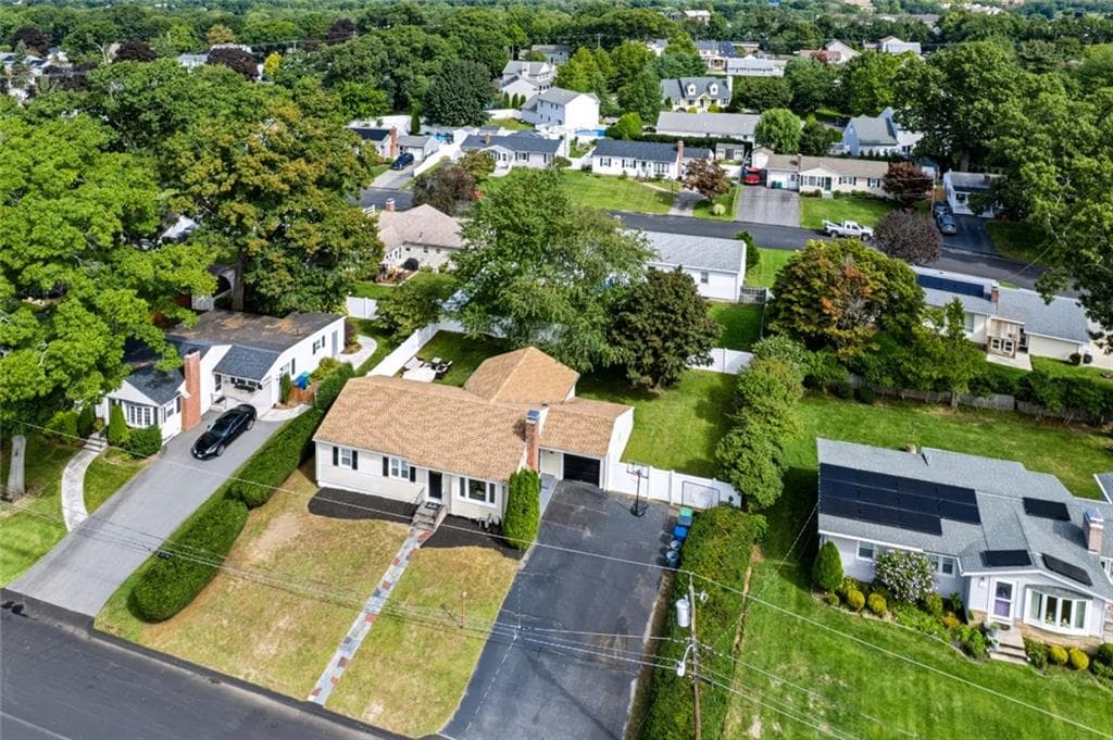 Single Family Residence at 27 Kalmer Road, Warwick, photo 37 of 40