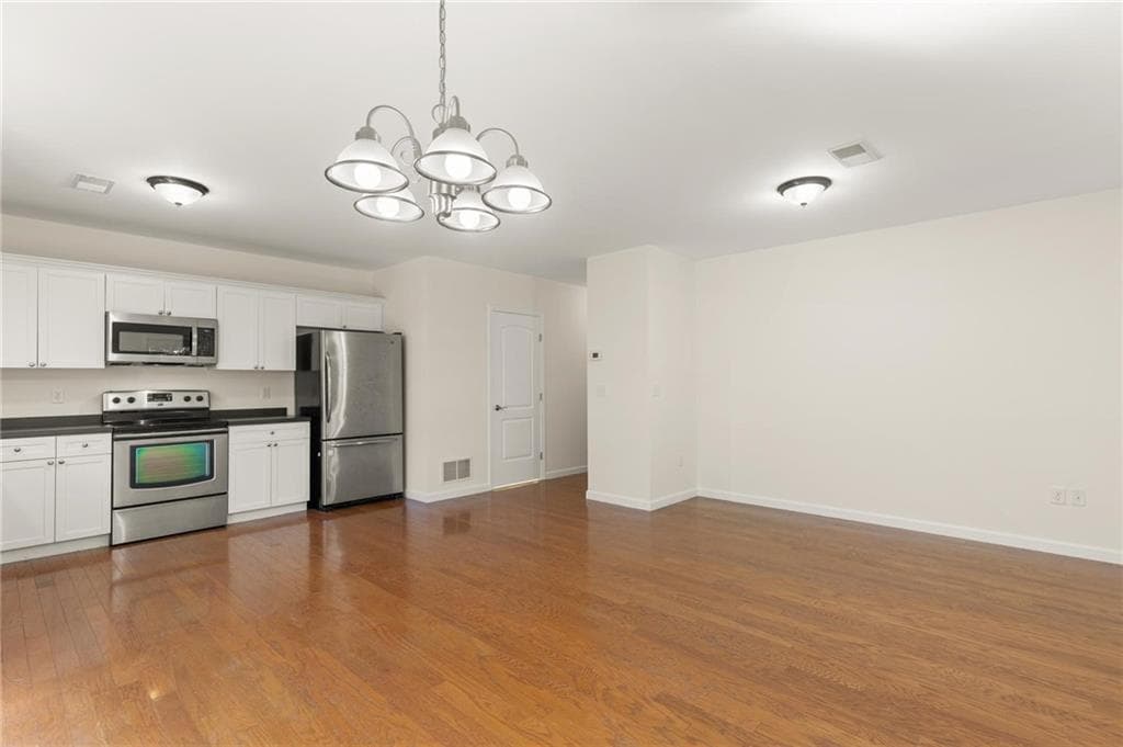 Condominium at 25 Sonya Drive, Coventry, photo 9 of 30