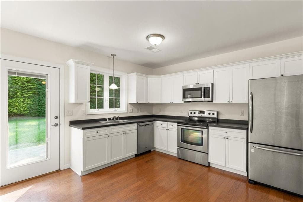Condominium at 25 Sonya Drive, Coventry, photo 10 of 30
