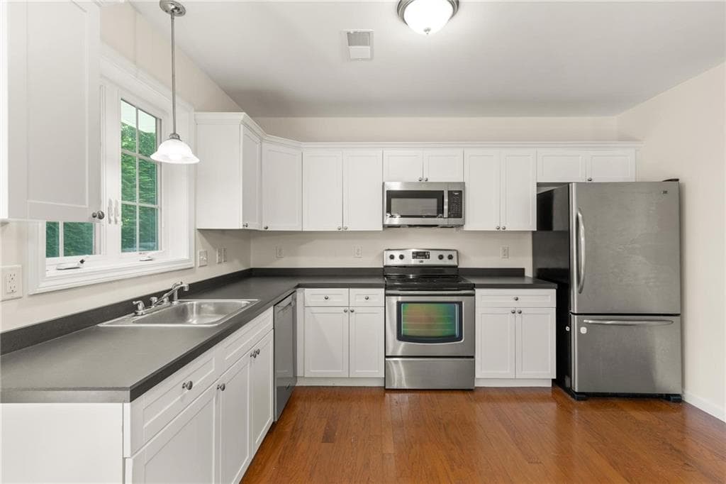 Condominium at 25 Sonya Drive, Coventry, photo 11 of 30