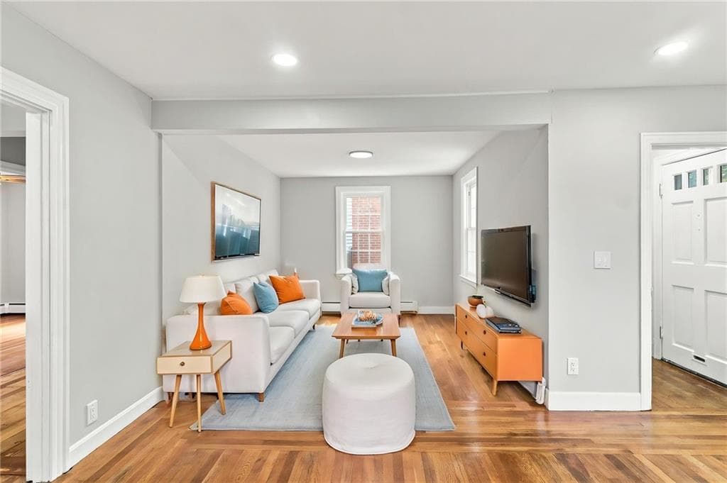 Single Family Residence at 31 Rowan Street, Providence, photo 6 of 48