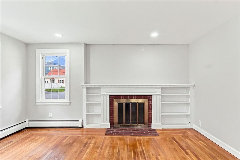 Single Family Residence at 31 Rowan Street, Providence, photo 7 of 48