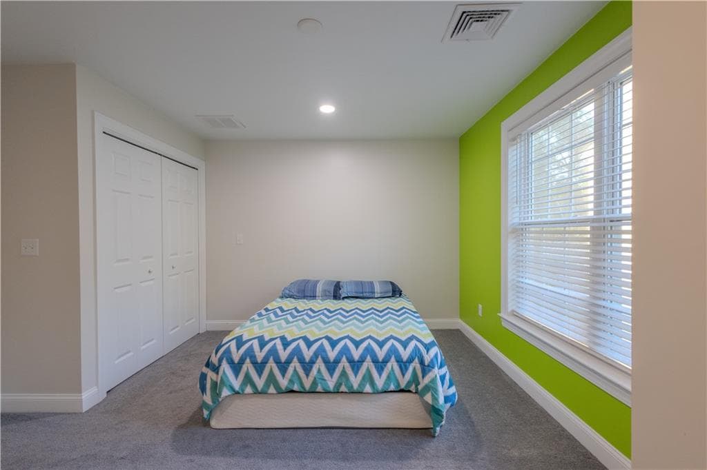Condominium at 902 Hunting Hill Drive, Cumberland, photo 17 of 25