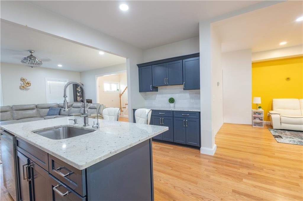 Condominium at 902 Hunting Hill Drive, Cumberland, photo 3 of 25