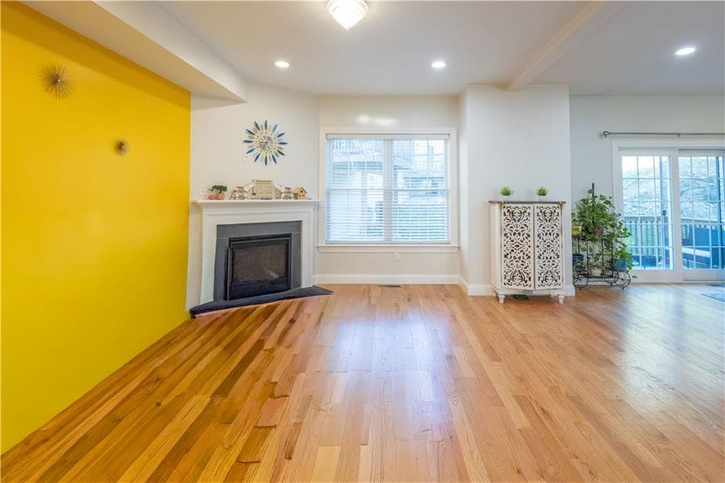 Condominium at 902 Hunting Hill Drive, Cumberland, photo 5 of 25