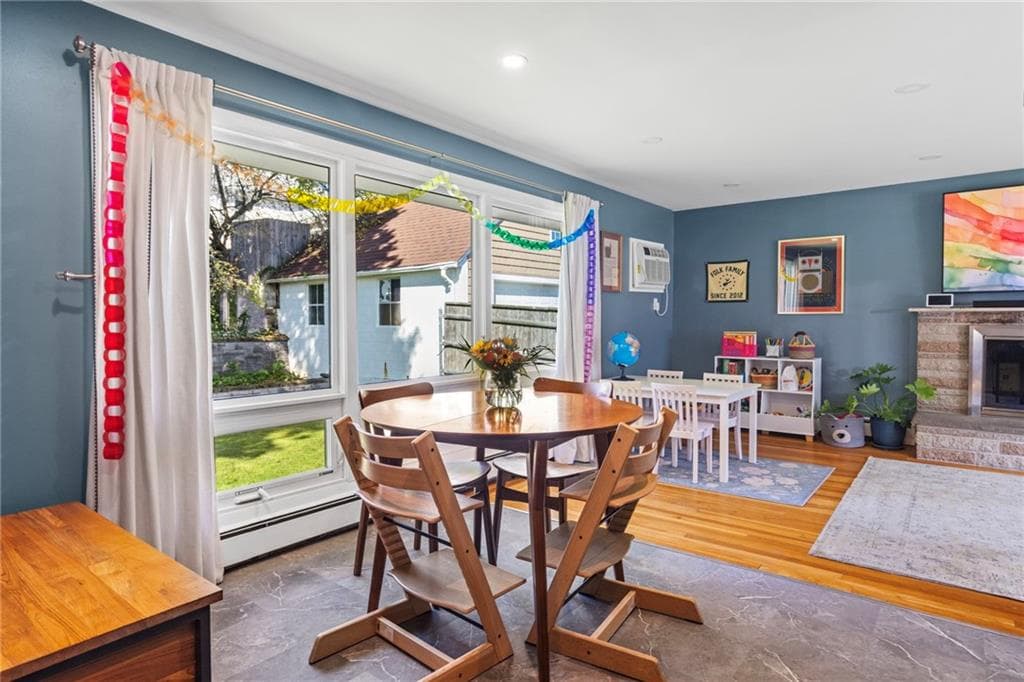 Single Family Residence at 34 Clifden Avenue, Cranston, photo 13 of 50