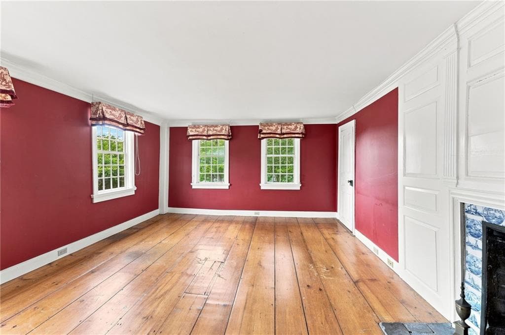 Single Family Residence at 59 Washington Street, Newport, photo 21 of 48