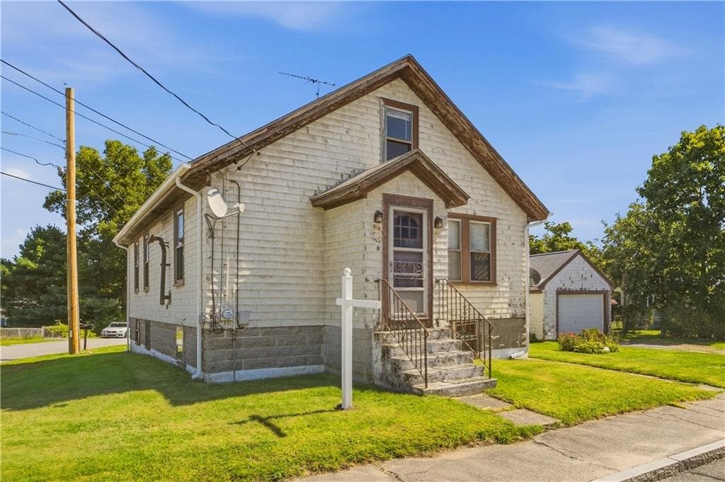 Single Family Residence at 156 Stafford Road, Tiverton, photo 2 of 28