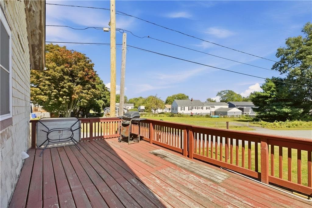 Single Family Residence at 156 Stafford Road, Tiverton, photo 5 of 28