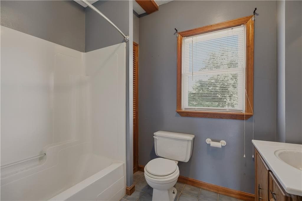 Single Family Residence at 156 Stafford Road, Tiverton, photo 11 of 28
