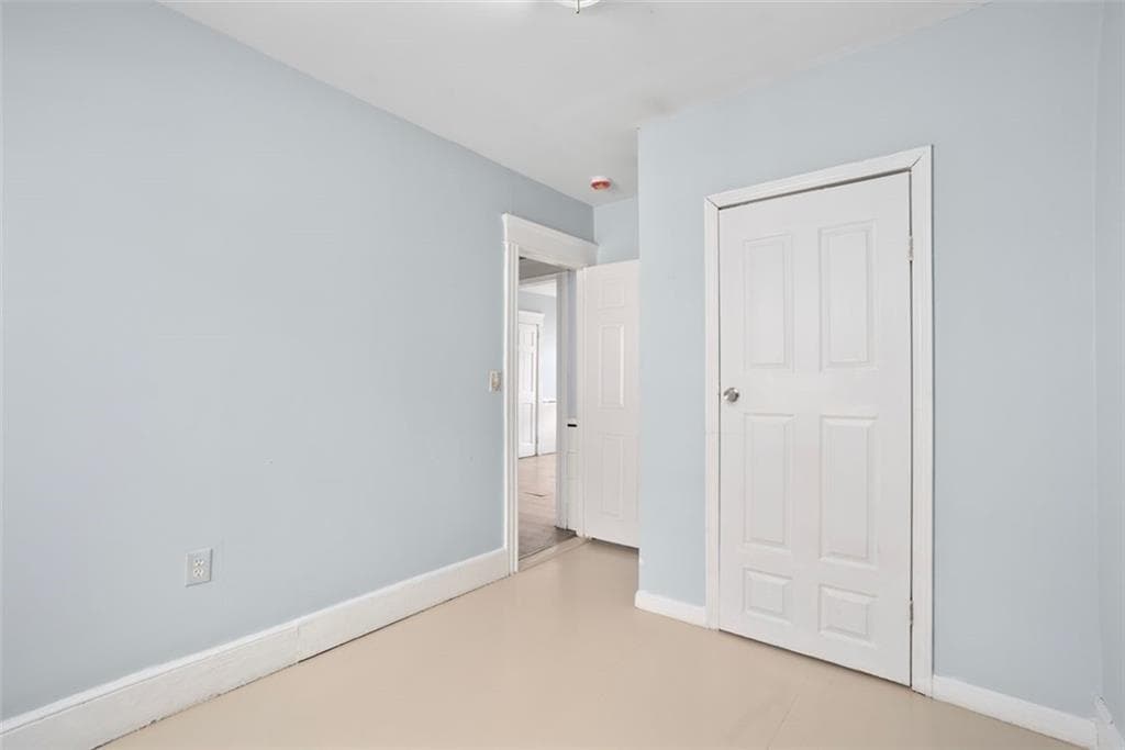 Multi Family at 347 Douglas Avenue, Providence, photo 16 of 40
