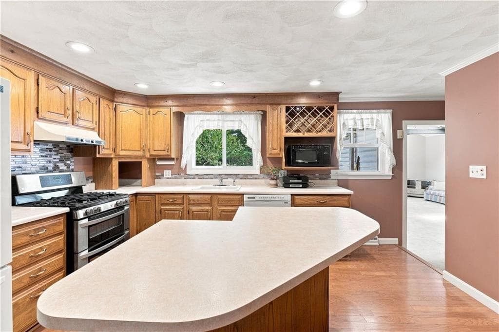 Single Family Residence at 66 Wayne Drive, Cumberland, photo 22 of 49