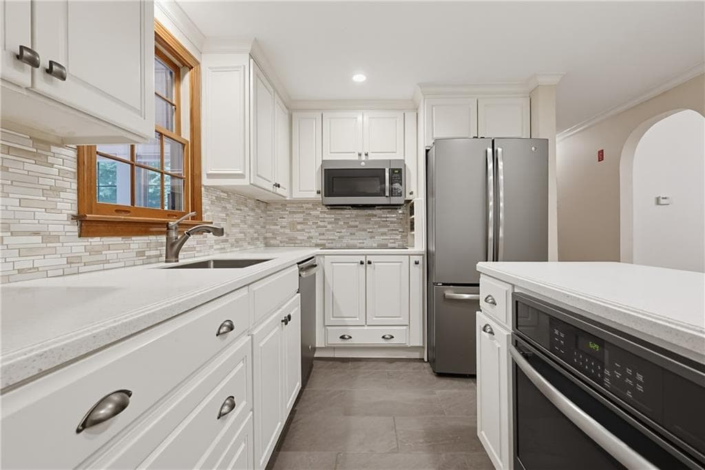 Single Family Residence at 245 Albee Road, Uxbridge, photo 14 of 50