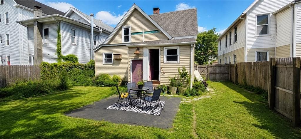 Single Family Residence at 16 Winsor Street, Providence, photo 29 of 30