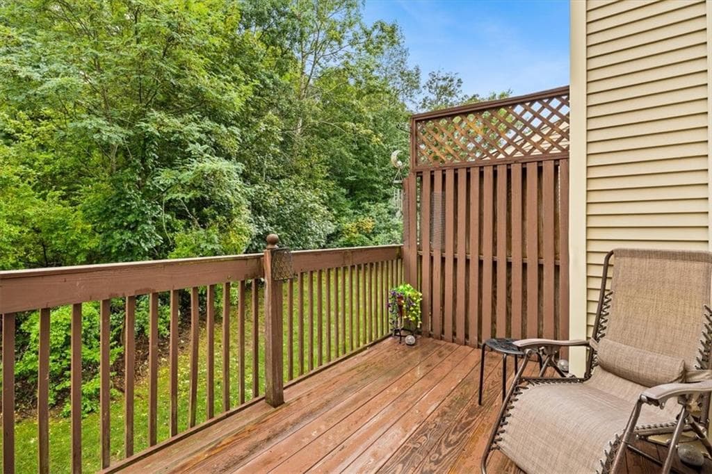 Condominium at 105 Scenic Drive, West Warwick, photo 17 of 20