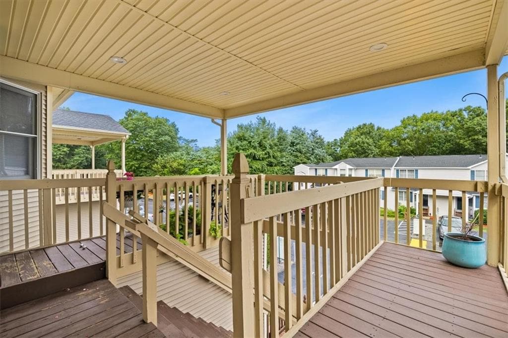 Condominium at 105 Scenic Drive, West Warwick, photo 19 of 20