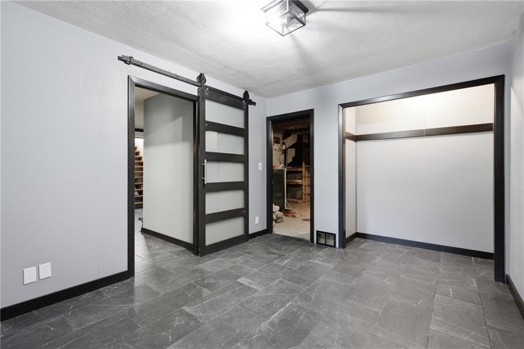 Single Family Residence at 3 Hilltop Court, Smithfield, photo 32 of 36