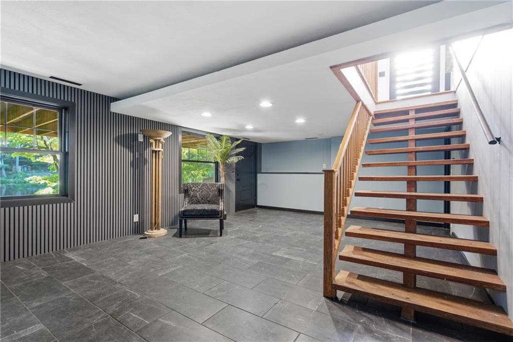 Single Family Residence at 3 Hilltop Court, Smithfield, photo 28 of 36