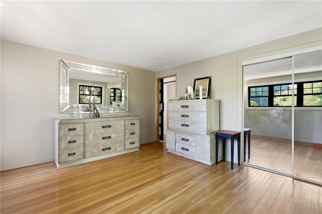 Single Family Residence at 3 Hilltop Court, Smithfield, photo 24 of 36