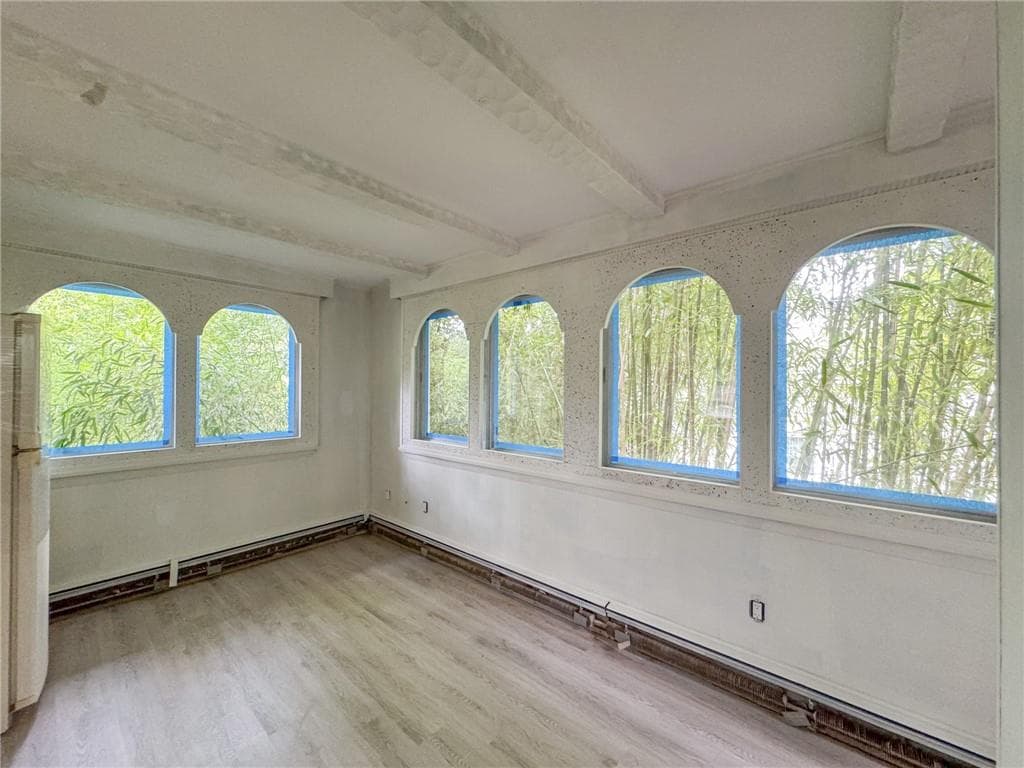 Single Family Residence at 28 Hill Top Drive, Warwick, photo 12 of 31