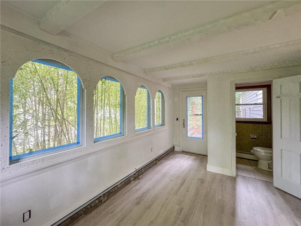 Single Family Residence at 28 Hill Top Drive, Warwick, photo 14 of 31