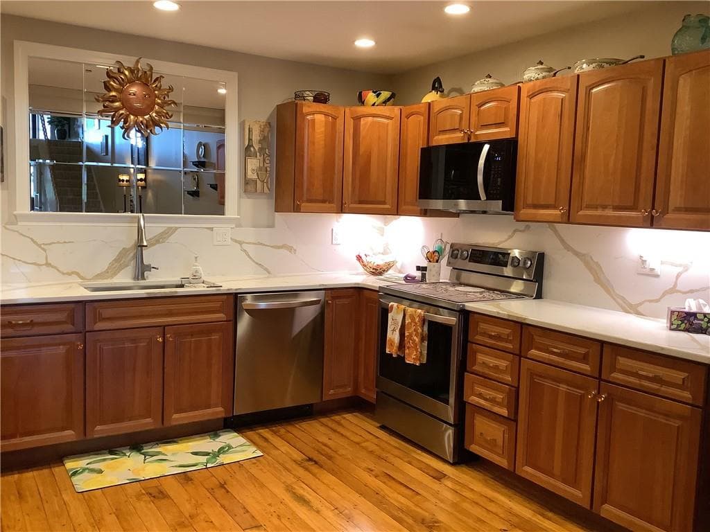 Condominium at 1 Tupperware Drive UNIT 306, North Smithfield, photo 6 of 47