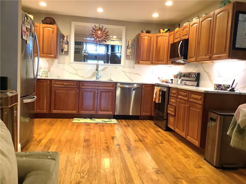 Condominium at 1 Tupperware Drive UNIT 306, North Smithfield, photo 7 of 47