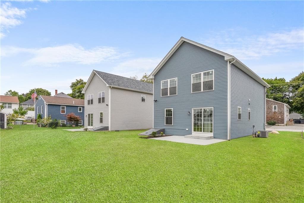 Single Family Residence at 9 Kinsman Street, Cumberland, photo 6 of 40