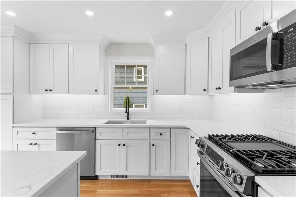 Single Family Residence at 9 Kinsman Street, Cumberland, photo 17 of 40