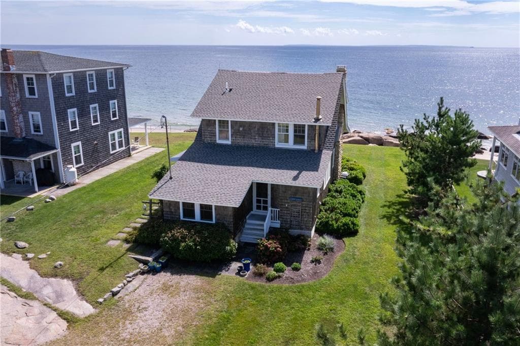 Single Family Residence at 9 Ashaway Colony Lane, Charlestown, photo 12 of 48