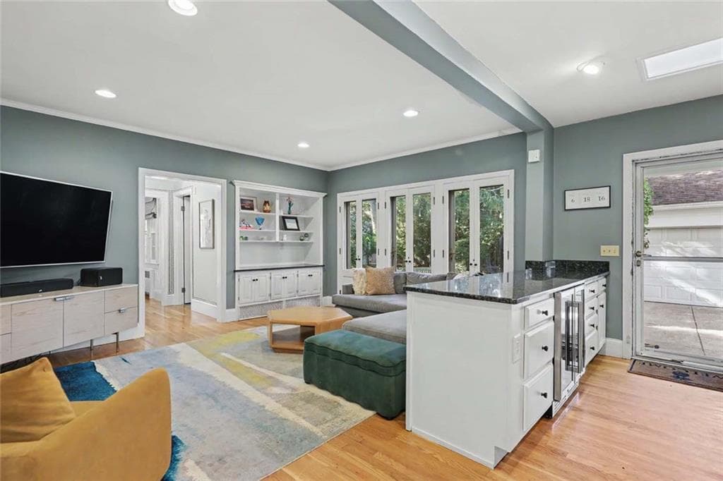 Single Family Residence at 348 Doyle Avenue, Providence, photo 14 of 45