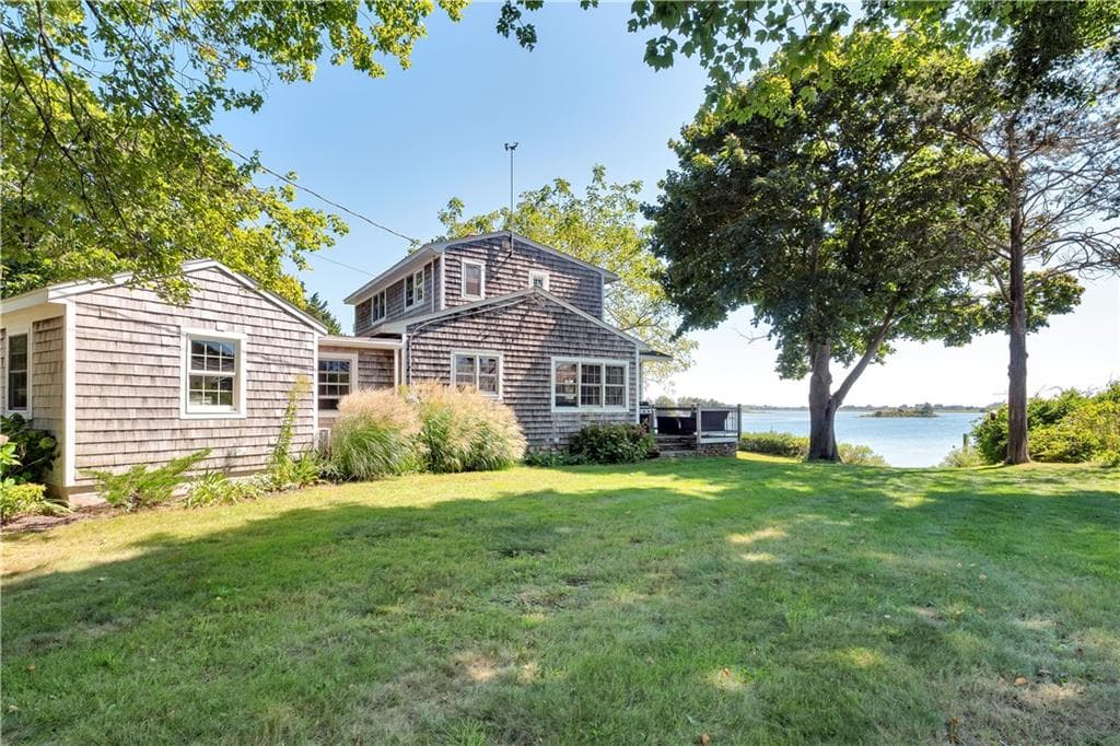 Single Family Residence at 12 Brightman Way, Westerly, photo 9 of 16