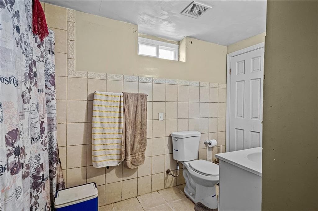 Single Family Residence at 30 Touro Street, Providence, photo 31 of 37