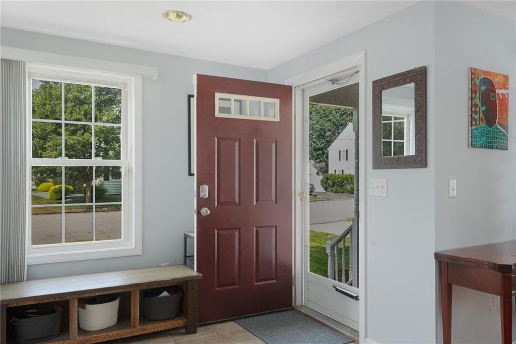 Single Family Residence at 11 Brookdale Boulevard, Pawtucket, photo 5 of 38